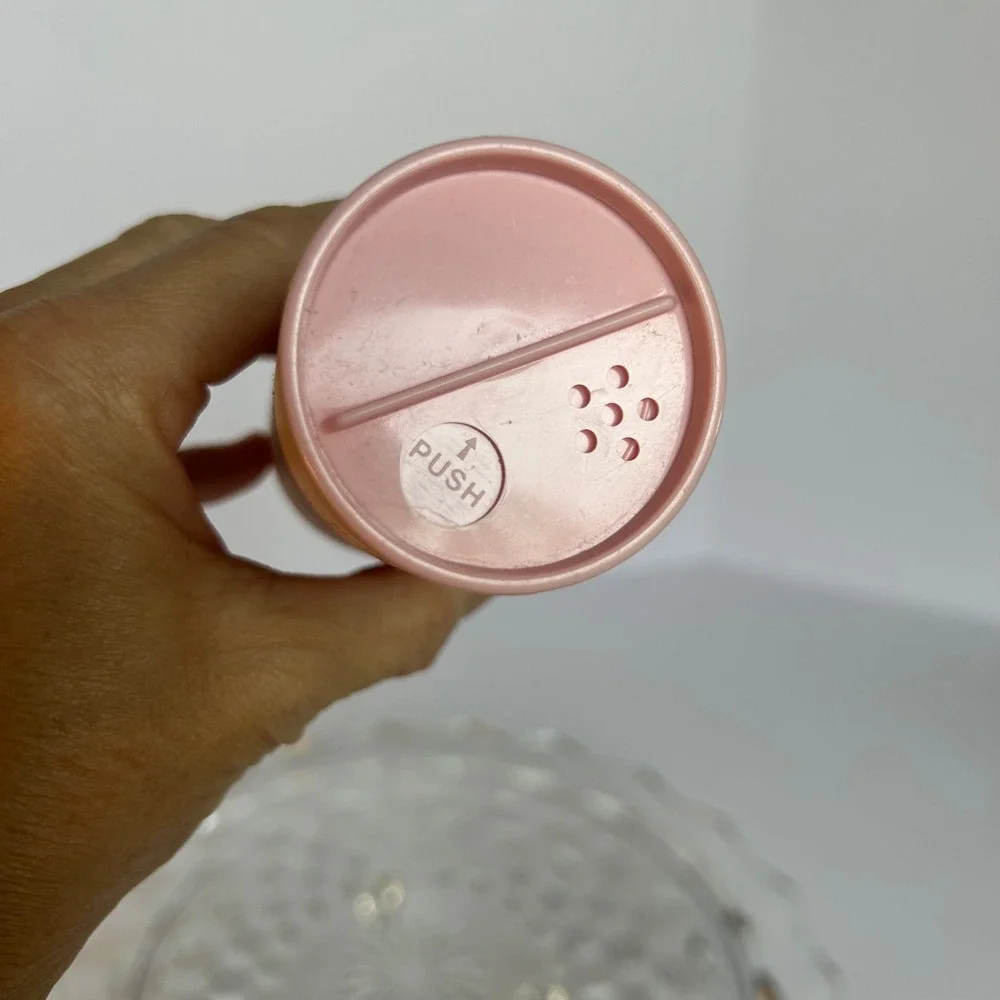 Avon Skin So Soft Soft & Sensual Satin Talc Powder‎ Vintage SSS